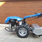 Jednoosý dvoukolový malotraktor
